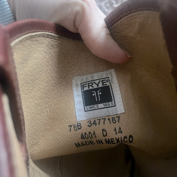 These Frye Melissa Button Riding Boots in Cognac Brown 7.5 Steampunk Horse Girl - Picture 3 of 5